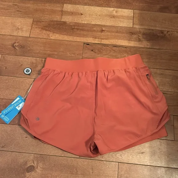 NWT MPG Retro Run Athletic Short - Picture 2 of 5